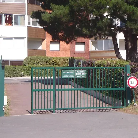 Bel Avec Vue Sur L'hippodrome