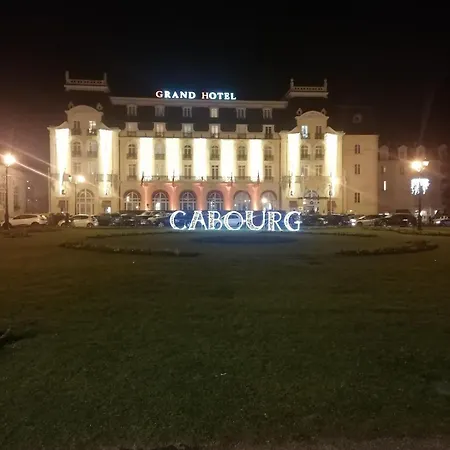 Lejlighed Bel Avec Vue Sur L'hippodrome Cabourg