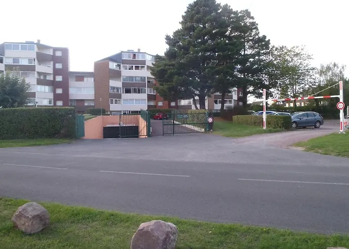 Bel Avec Vue Sur L'hippodrome Cabourg